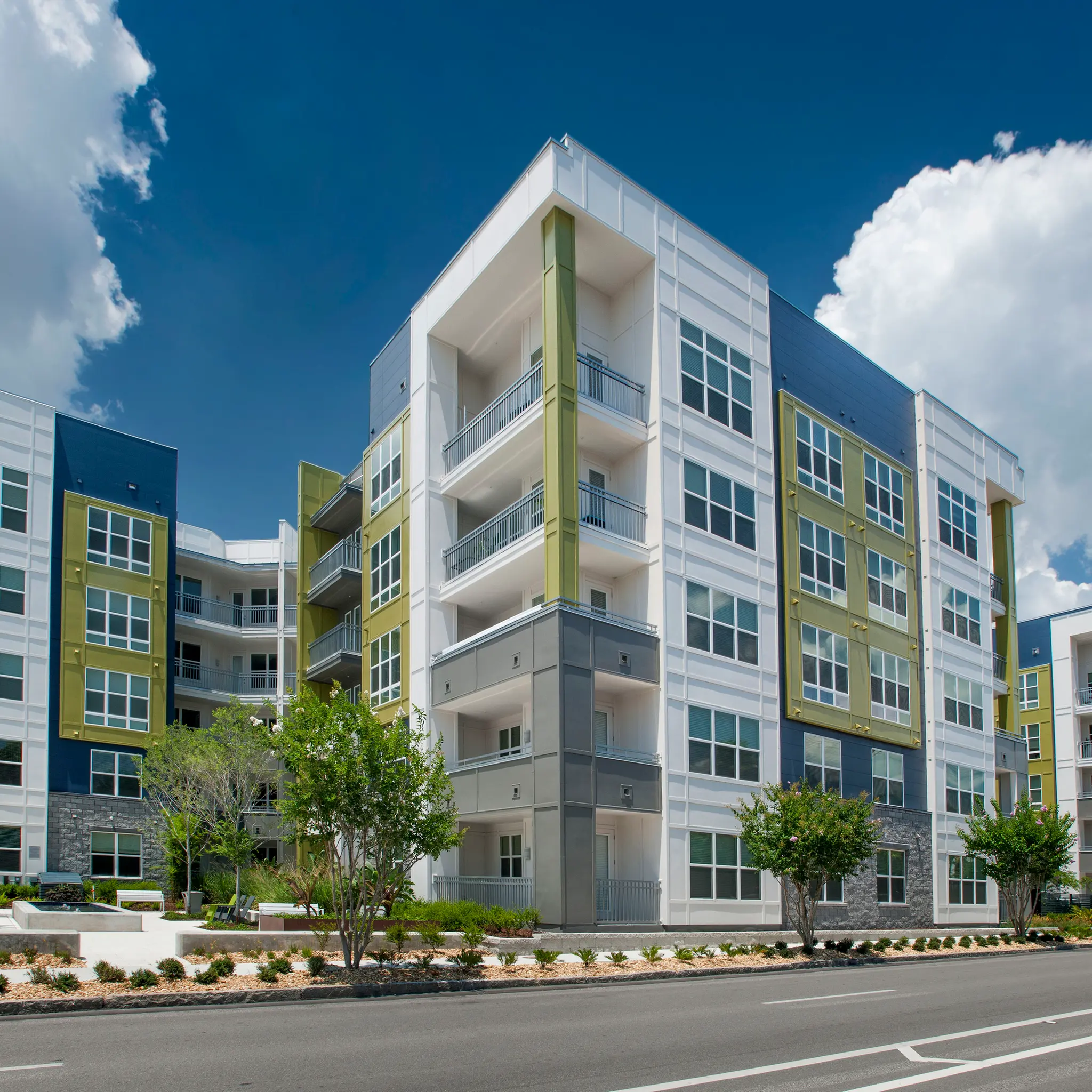 Edge at 1702 Luxury Apartments in Downtown Tampa: Exquisite Design ... - Tampa Sustainable Luxury Apartment Community